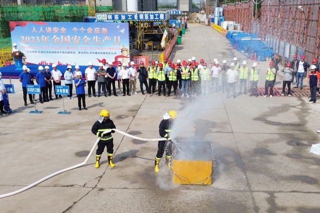 消防应急演练.jpg 消防应急演练.jpg
